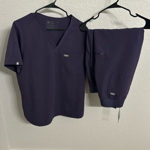 Figs Women’s Scrub Set